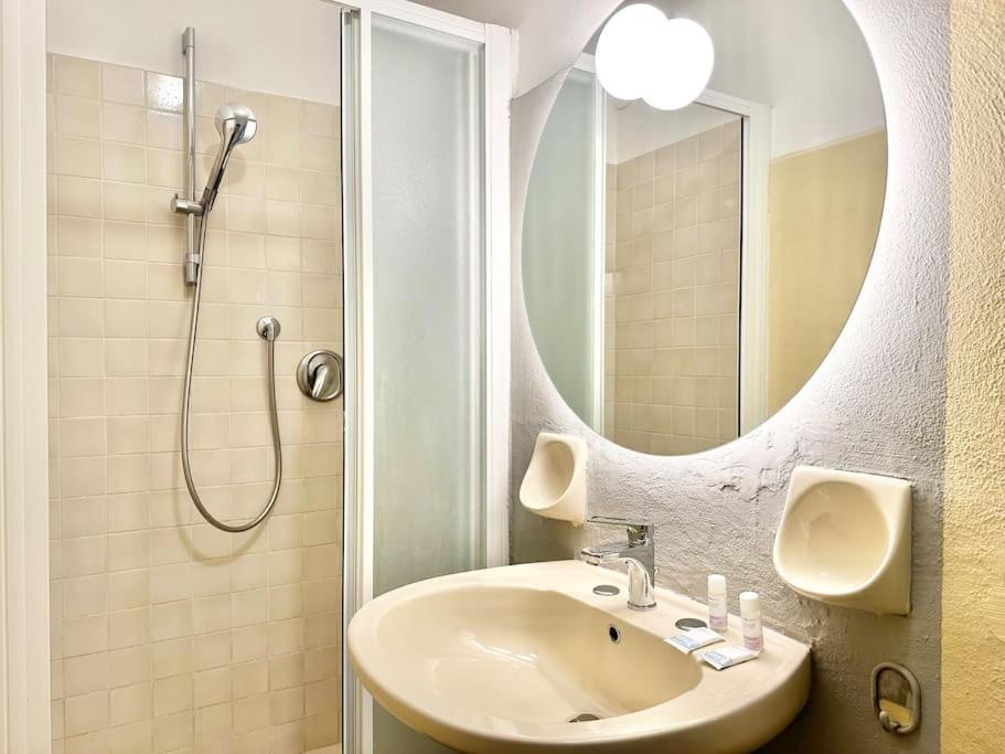 Cappelle Medicee 2 Private Apartment Florence